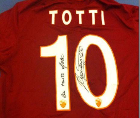 TRICOUL unui CELEBRU FOTBALIST a ajuns în SPAȚIU