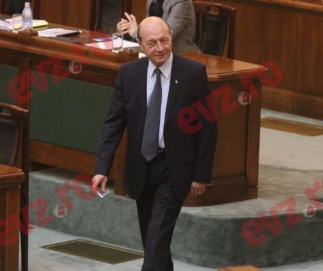 Băsescu reacționează la declarațiile lui Iohannis: „Face aceeași GREȘEALĂ pe care am făcut-o eu 10 ani”