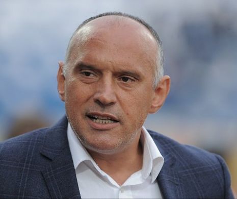 Florin Prunea: „Președintele minte cum respiră. Să plece!”