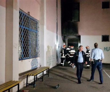 INCENDIU la o ȘCOALĂ din Constanța