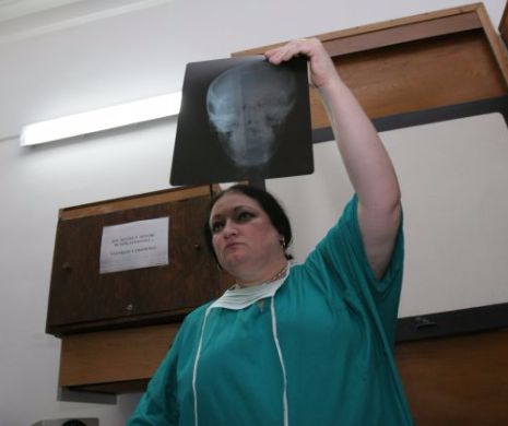 Medicul Monica Pop, mai REVOLTATĂ ca NICIODATĂ: „De ce o fi fost condamnat bietul băieţel să aibă o asemenea mamă?”