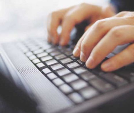 O CUNOSCUTĂ CÂNTĂREAȚĂ, desemnată cea mai PERICULOASĂ CELEBRITATE din 2017. Ce se întâmplă dacă îi cauți NUMELE pe internet