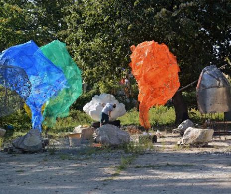Opere de artă cum nu s-au mai văzut la prima ediție Instalart/ Sculptura/ 000. Inspired by Constructim I GALERIE FOTO