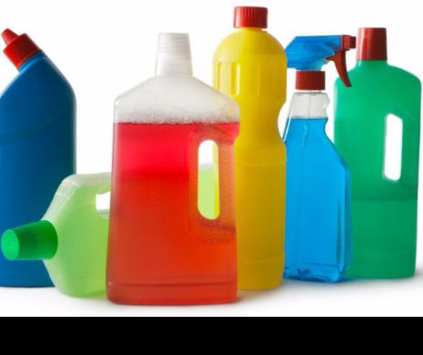 Studiu: Folosirea înălbitorilor de haine, chiar și o dată pe săptămână,poate provoca grave afecțiuni pulmonare