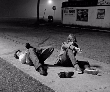 Studiu SURPRINZĂTOR făcut în SUA. Diferența dintre tinerii din prezent și cei din anii '70