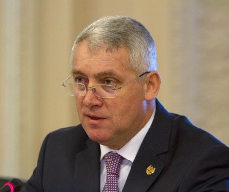 Ţuţuianu a dat CĂRŢILE pe faţă. De ce a fost NEVOIT să îşi dea DEMISIA