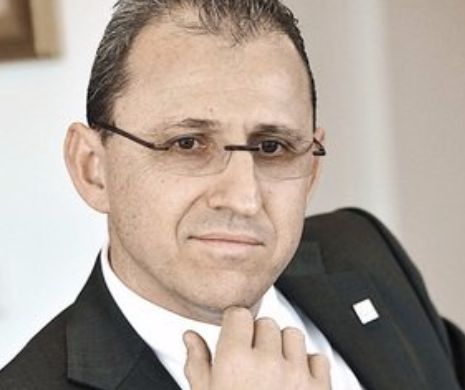 Un producător de dulciuri spăla bani