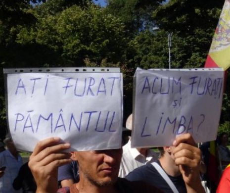 Apel sfâșietor al ROMÂNILOR din UCRAINA: „Vă implorăm: nu ne lăsaţi singuri în faţa pericolului letal de a ne pierde limba”