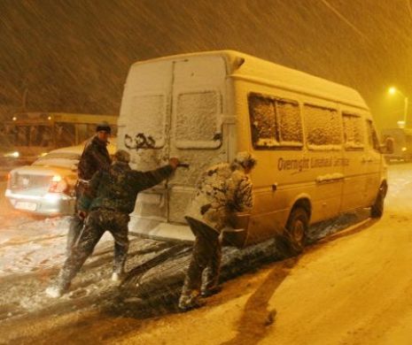 Atenție, ȘOFERI. AMENZI URIAȘE pentru cei care nu RESPECTĂ legea în pragul IERNII
