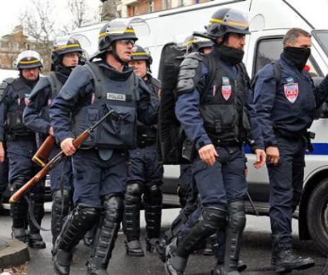 BAIE DE SÂNGE ÎN POLONIA. Un scelerat a măcelărit oamenii cu un cuţit. ATAC TERORIST? Breaking news!