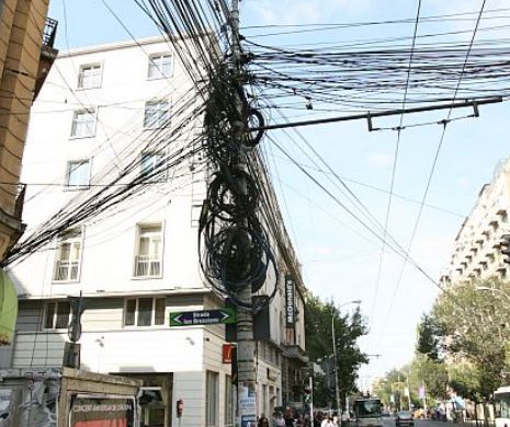 Ce MOTIVE de BUCURIE au STÂLPII din BUCUREȘTI