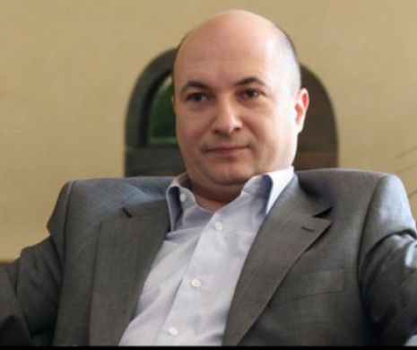 Codrin Ştefănescu și Robert Turcescu, aproape de BĂTAIE în DIRECT. Schimb de REPLICI DUR: „Aveţi curaj să ieşim împreună, noi doi afară?”