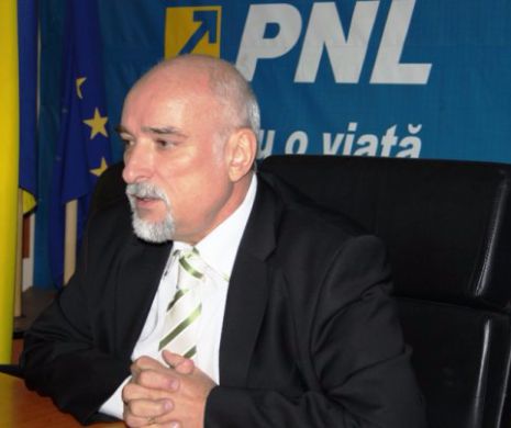 Emoții în Parlament pentru funcționarii publici