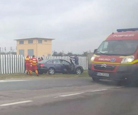 Spectacol pe șosea la Constanța! Un tânăr drogat a pătruns cu maşina pe CONTRASENS