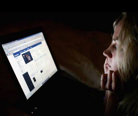 ALARMANT! 4 din 5 tineri PĂȚESC AȘA CEVA pe rețelele de socializare. Fenomenul care poate schimba PERSONALITATEA adolescenților