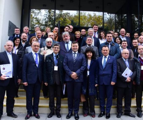 Ce solicită RECTORII celor mai mari UNIVERSITĂŢI guvernului