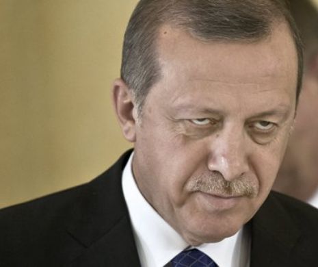 ERDOGAN loveşte din nou. EPURĂRI fără precedent în rîndul diplomaţilor