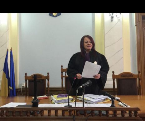 Mesajul ironic al unei judecătoare, înaintea examenului de promovare a magistraţilor: „Baftă la contestaţii!”