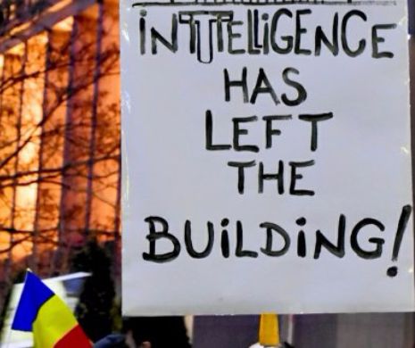 Mesajul PROTESTATARILOR pentru Gabriela Firea! Ce îi transmit oamenii după ce A DECIS să ÎNCHIDĂ Piața Victoriei