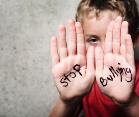 Mii de elevi sunt agresați în pauze în România. Salvați Copiii trage semnalul de alarmă și lansează o campanie anti-bullying