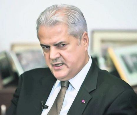 Năstase ÎŞI ŞTERGE TĂLPILE pe Banciu: „Ce-am FURAT, bă? I-am furat BIDEUL lu’ MAICĂ-TA?” ACUZAŢIILE fostului premier