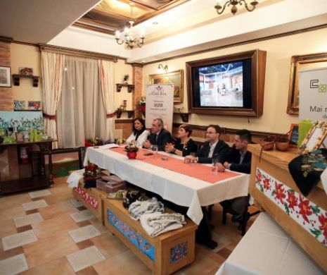 Nicoleta Voica s-a apucat de pictat lăzi de zestre. Ce este un ”Sufletar”