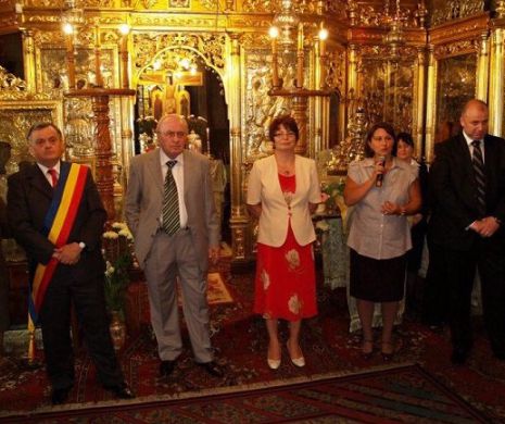 O Dacie nou-nouță, cadoul Liceului Traian pentru o doamnă inspector școlar
