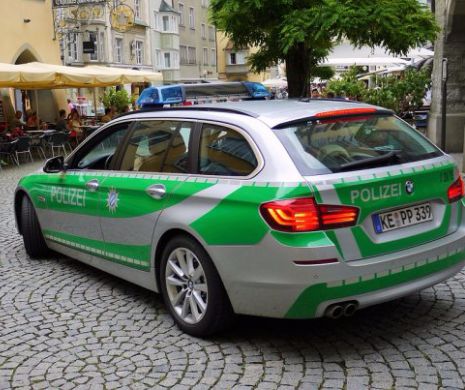 PANICĂ în GERMANIA. Un bărbat a intrat cu MAŞINA într-un grup de PIETONI