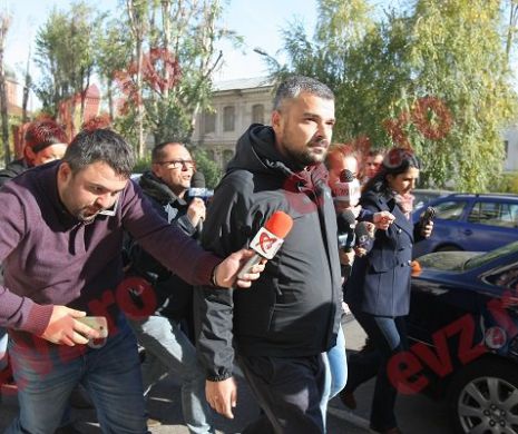 Procesul Colectiv: înghesuială şi nervi întinşi, la primul termen în care s-a judecat ceva