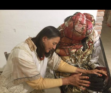 S-au furat ”Ochii Monei Lisa”. Lucrarea unuia din cei mai premiați artiști a dispărut fără urmă I FOTO