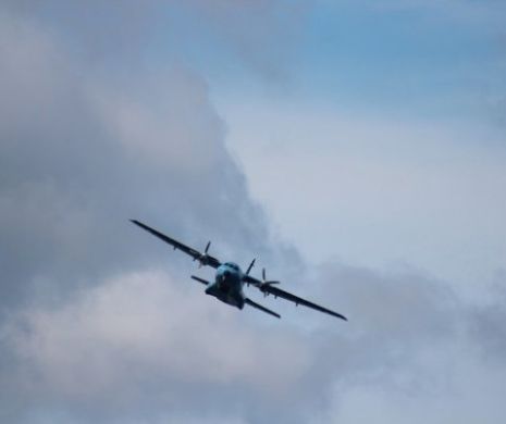 Un AVION de PASAGERI s-a PRĂBUŞIT. Există un singur SUPRAVIEŢUITOR