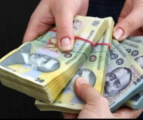 Cât au CHELTUIT românii în aceste PATRU ZILE de minivacanță. Ce s-a întâmplat pentru PRIMA DATA după 1989. Să fie de bine?