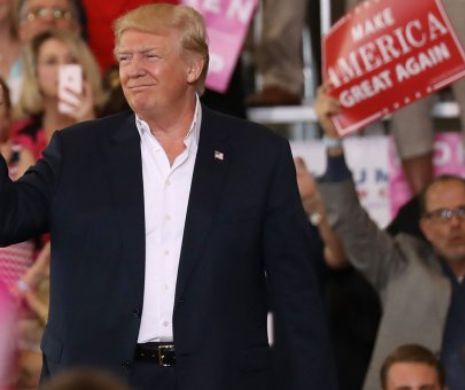 Donald Trump ia luat peste picior mișcarea #Resist, într-un discurs primit cu râsete și urale de susținătorii săi
