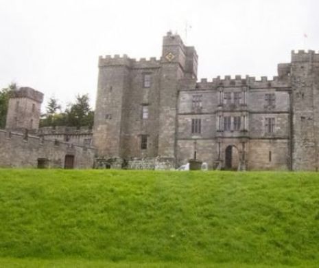NEBUNIE MONDIALĂ pentru un CASTEL din SEXOLUL XIII. Cu 50 de EURO poți să devii PROPRIETAR