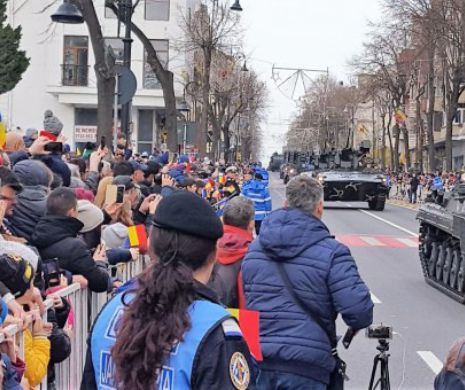 PARADĂ militară GRANDIOASĂ, la CONSTANȚA, de Ziua Națională