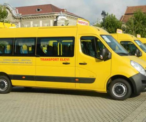 Pericol. Microbuzele școlare din Timiș circulă cu anvelope de vară deși afară a nins