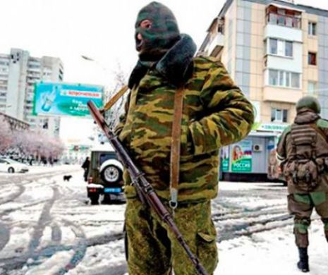 Se MOARE din nou în estul UCRAINEI