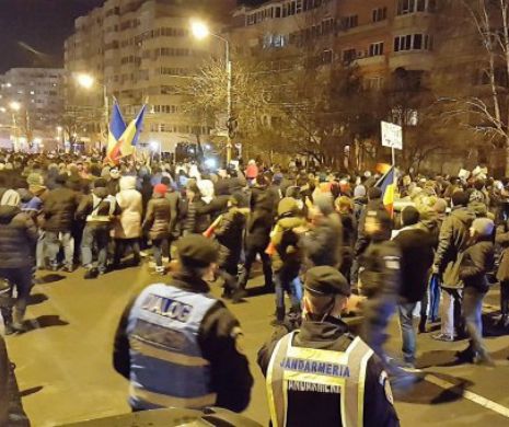 Un fost ministru cheamă oamenii la proteste: „O gașcă de golani cu gura mare călăresc țara asta de ani de zile”