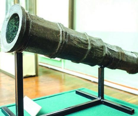 Un tun capturat de Ştefan cel Mare la Codrii Cosminului nu poate ajunge în România din cauza unor chichiţe legislative