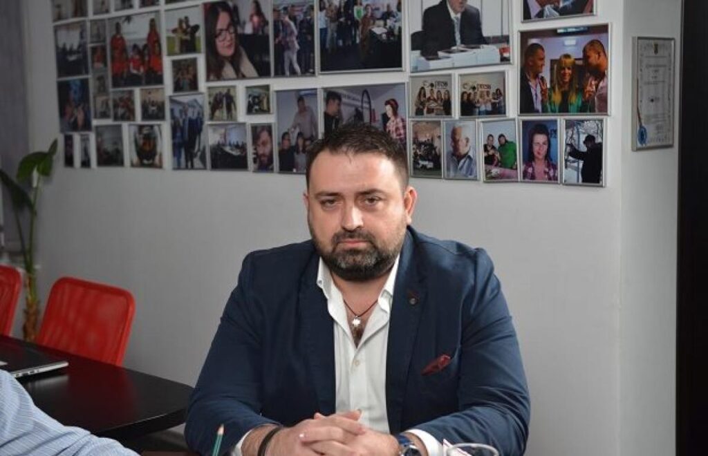 Dosarul procurorului George Bucurică, acuzat de hărțuire sexuală, va fi reluat. Judecătorii au admis cererea victimei