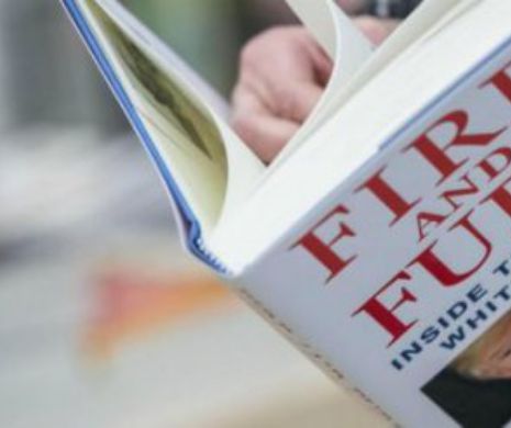 ISIS şi Al Qaida OFERĂ linkuri pentru a DESCĂRCA volumul FIRE and FURY. Cozi INTERMINABILE la librării