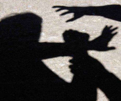 O actriță de la noi, VICTIMA unui PEDOFIL! Dezvăluirile CUTREMURĂTOARE ale divei: „A urcat cu mine până...”