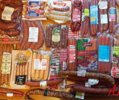 Şocant! Mâncăm cârnați de casă care CONŢIN soluție de DEZGHEŢAT DRUMURILE