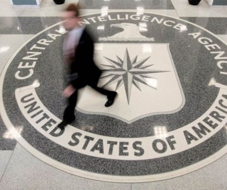 VIAȚA BATE FILMUL! Fost agent CIA, arestat pe aeroportul din New York. LISTE de SPIONI pe agende găsite la percheziții. DEZVĂLUIRI EXPLOZIVE!