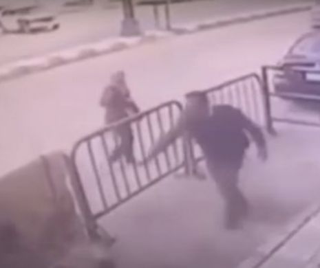 DRAMATIC! Un polițist a prins în brațe un copil, care cădea de la etajul al treilea