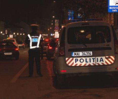 Polițist LOVIT de un șofer neatent și băut, pe stradă. În ce stare se află omul legii