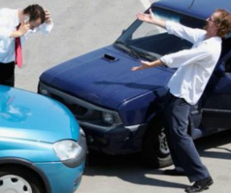 Scene ȘOCANTE în trafic. Un șofer a fost BĂTUT crunt cu o bâtă de baseball