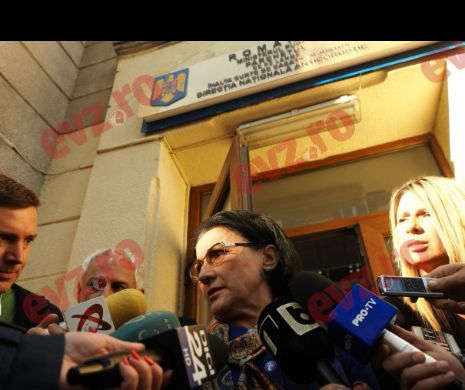 SCENE ȘOCANTE la TV. Ecaterina Andronescu a început să PLÂNGĂ în direct: „NU vreau să spun prin ce am TRECUT” - FOTO