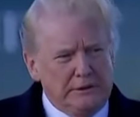 VÂNTUL îi joacă FESTE lui TRUMP. COAFURA ridicată de rafale SCOATE la IVEALĂ ADEVĂRUL