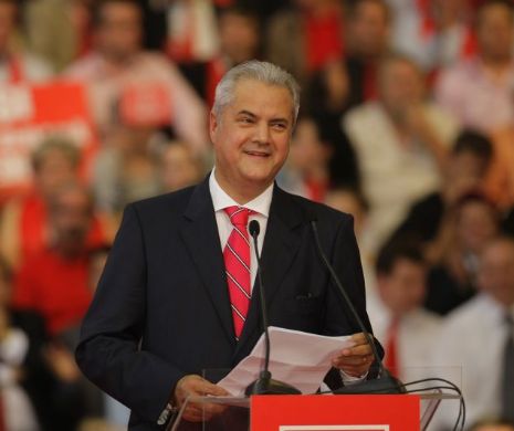 Adrian Năstase îl atacă crunt pe Traian Băsescu!!! Miza scandalului: denunțarea pactului Ribbentrop-Molotov, DENUNȚAT acum 27 de ani